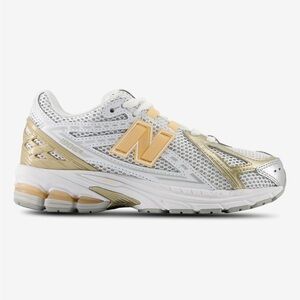 New Balance 1906 silver/gold/white